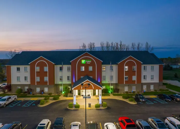 Holiday Inn Express Hotel & Suites Bedford By Ihg