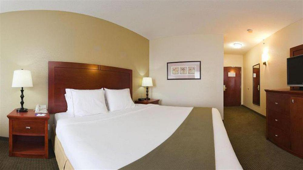 Express & By Ihg Bedford
