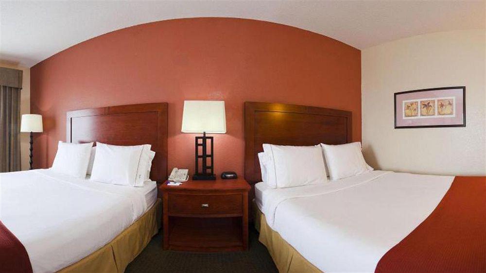 Express & By Ihg Bedford