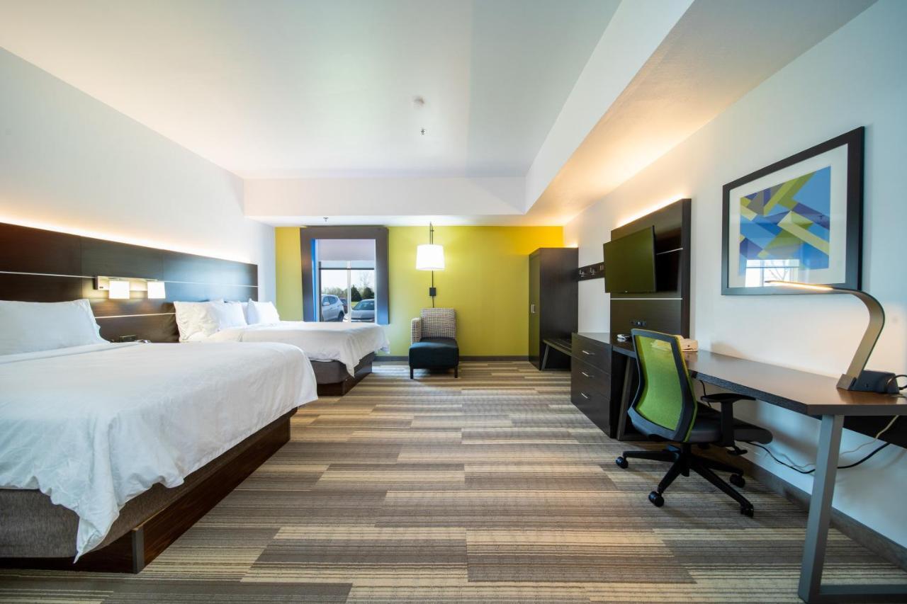 Express & By Ihg