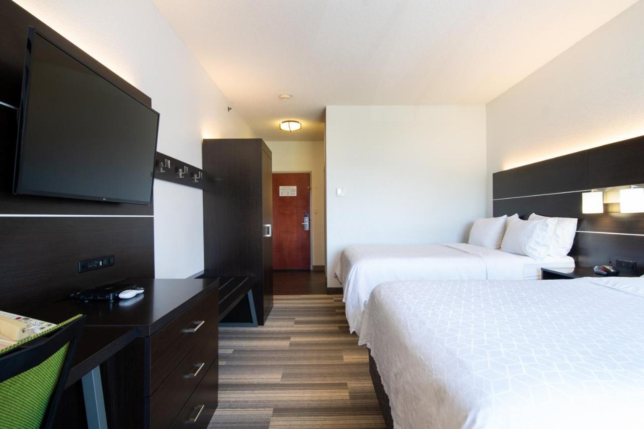 Express & By Ihg Hotel 2*