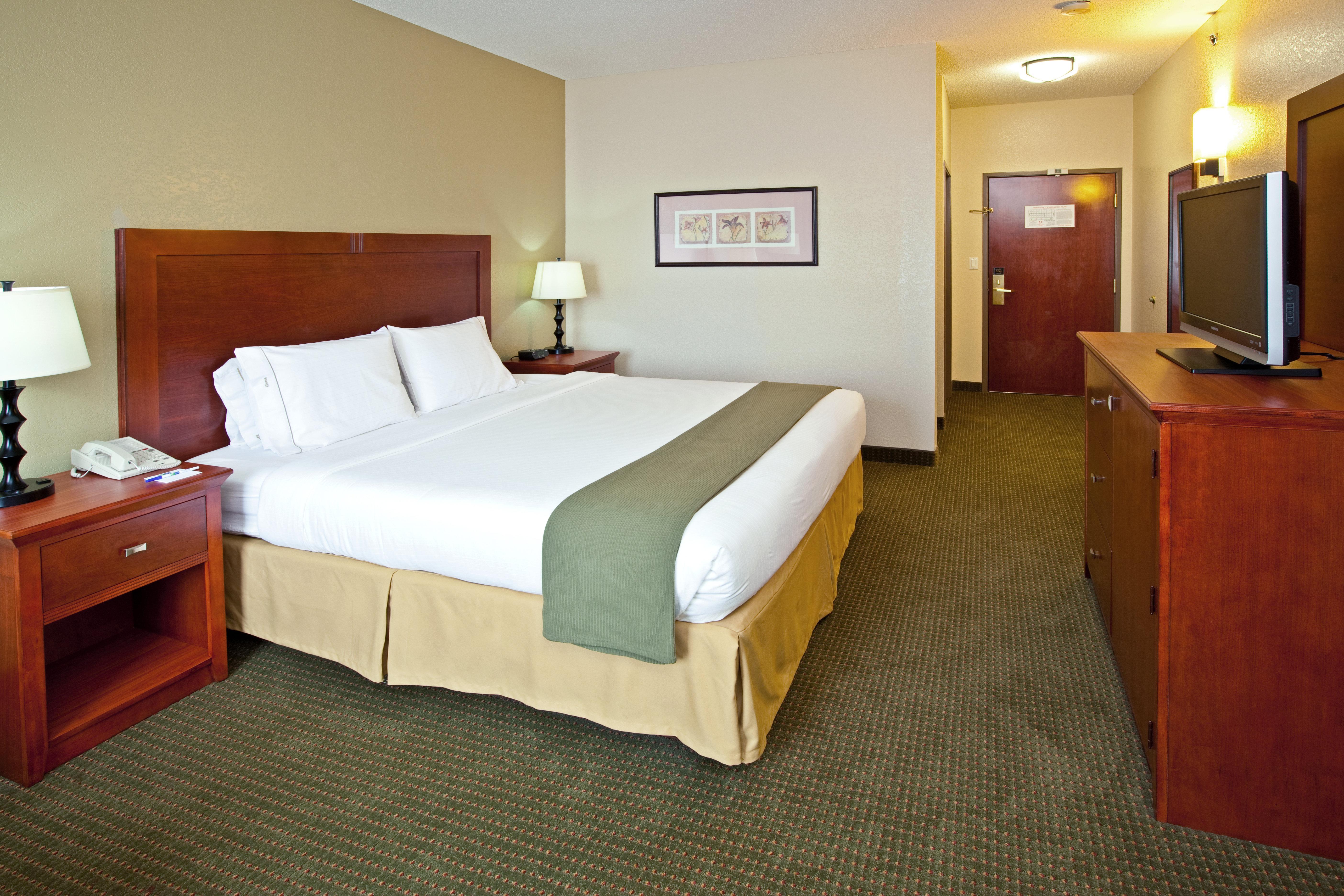 Hotel Express & By Ihg Bedford