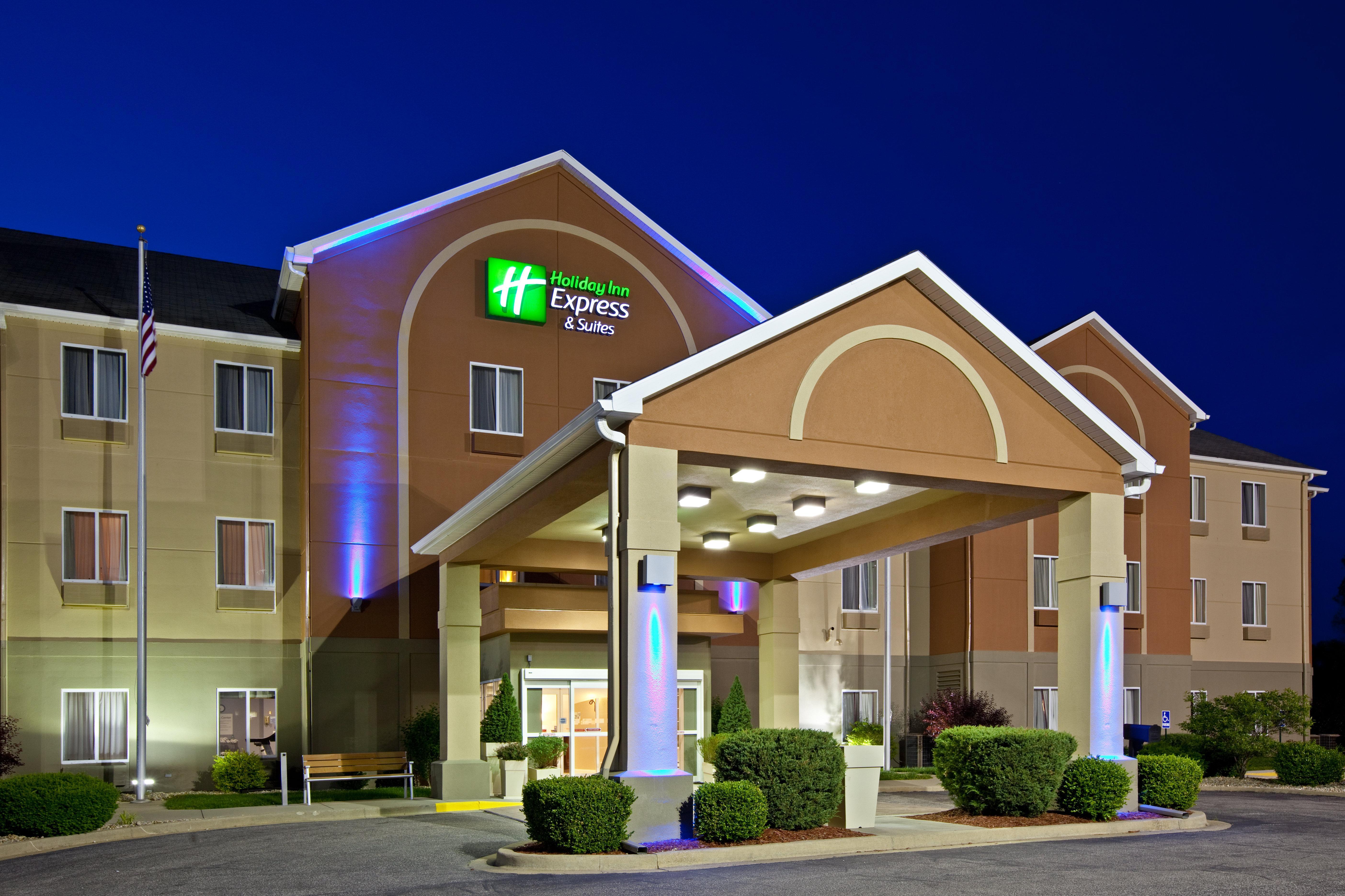 Express & By Ihg 2*